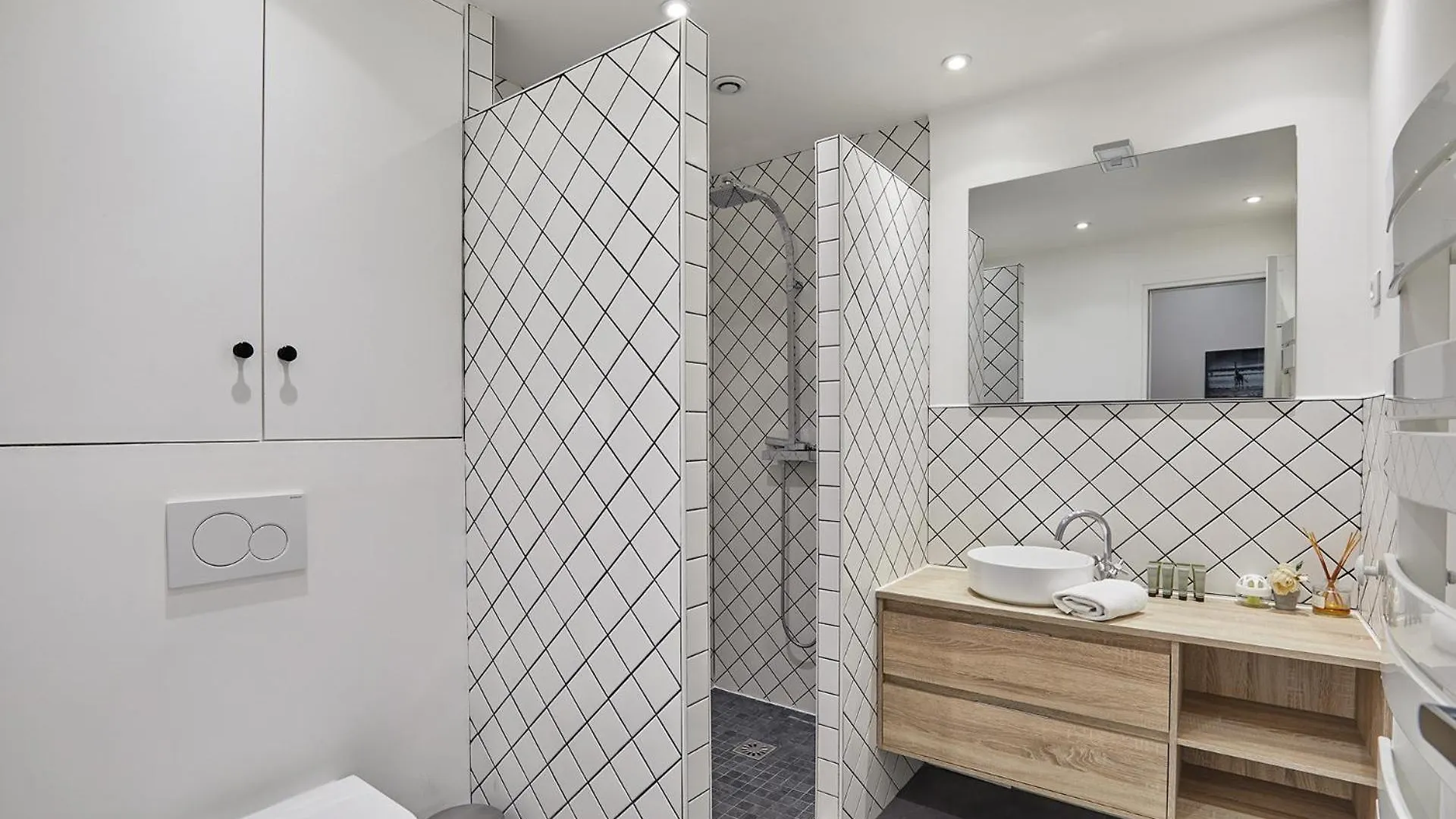 Residence Centre De Paris By Studio Prestige France